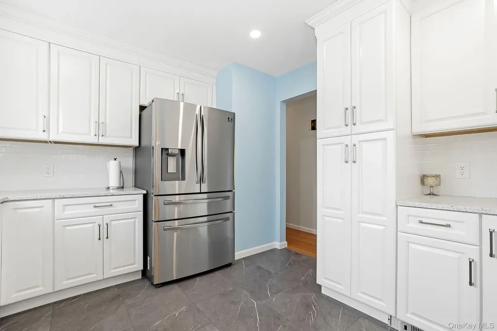 8 Eagle Lane Poughkeepsie NY 12601