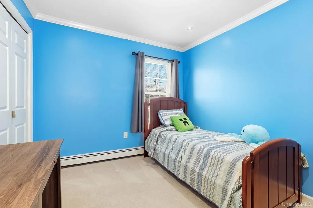 8 Eagle Lane Poughkeepsie NY 12601