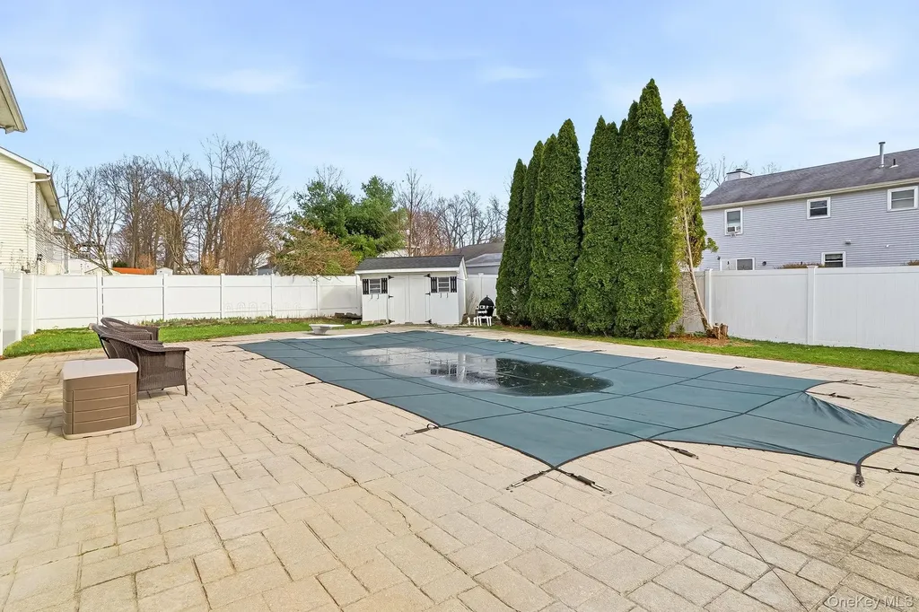 8 Eagle Lane Poughkeepsie NY 12601