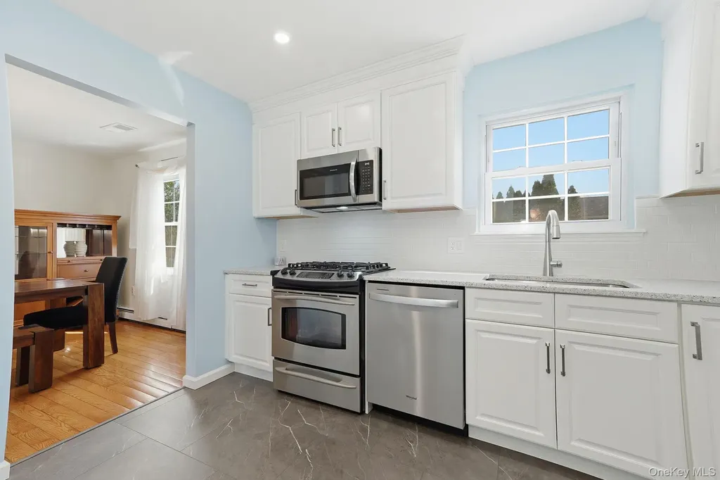 8 Eagle Lane Poughkeepsie NY 12601