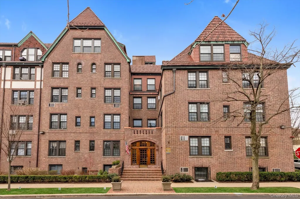 6 Burns Street Forest Hills NY 11375
