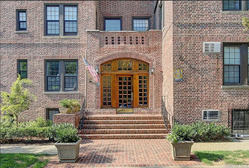 6 Burns Street Forest Hills NY 11375