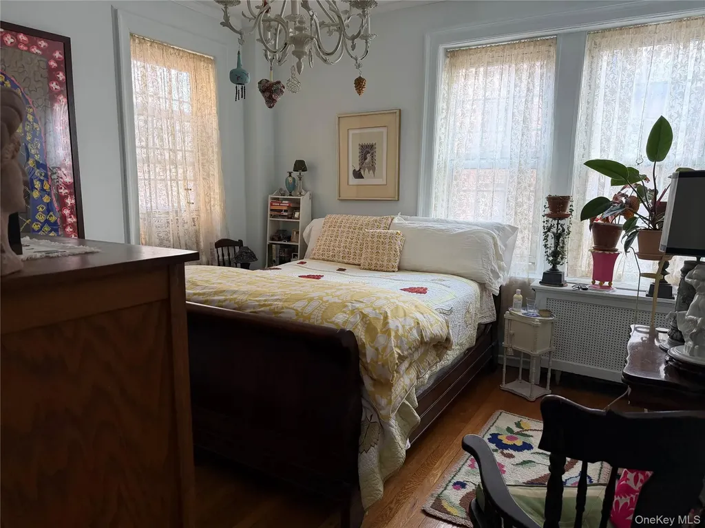 6 Burns Street Forest Hills NY 11375