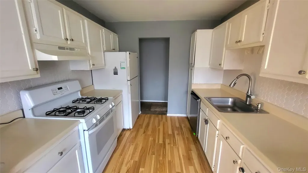 3 Hook Road Poughkeepsie NY 12601