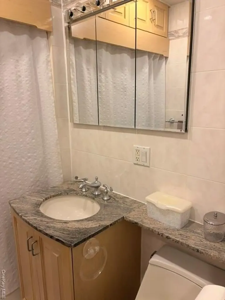 8429 153rd Avenue Howard Beach NY 11414