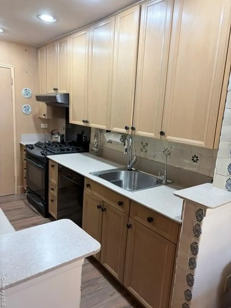 8429 153rd Avenue Howard Beach NY 11414