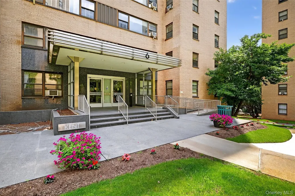6 Fordham Hill Oval Bronx NY 10468