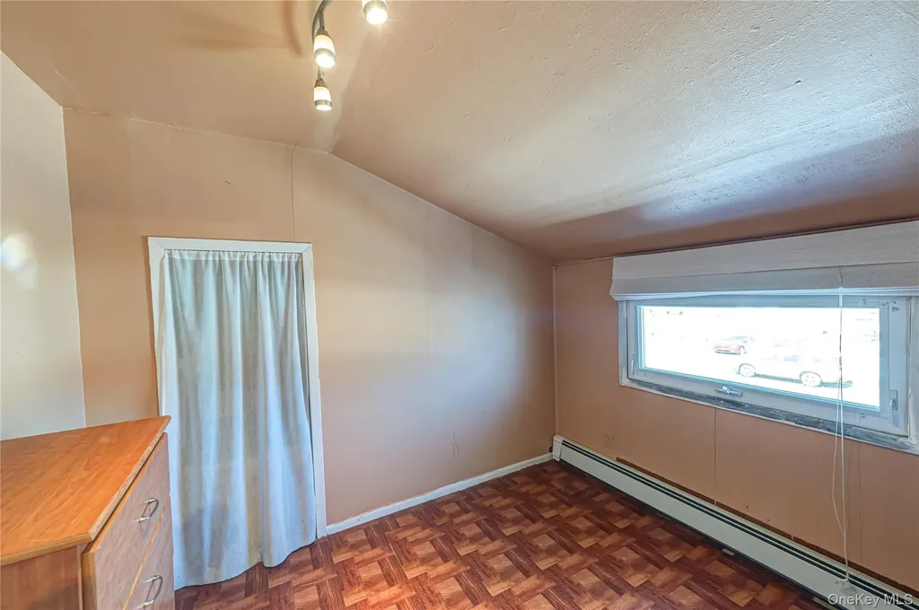 33 Soloff Road Massapequa NY 11758