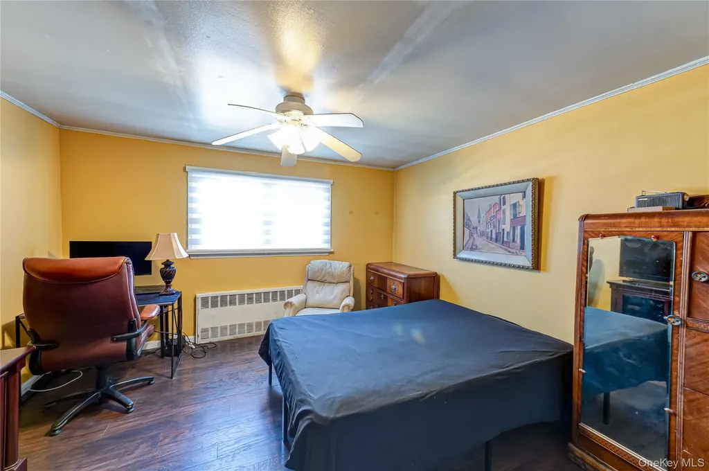 33 Soloff Road Massapequa NY 11758