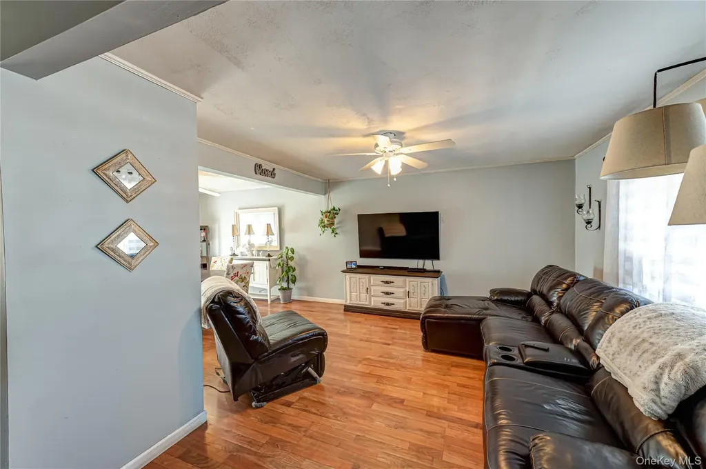 33 Soloff Road Massapequa NY 11758