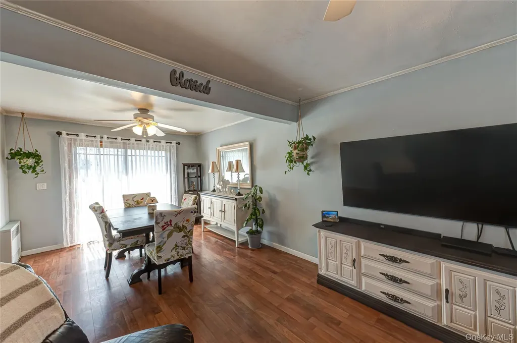 33 Soloff Road Massapequa NY 11758