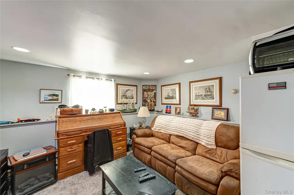 33 Soloff Road Massapequa NY 11758
