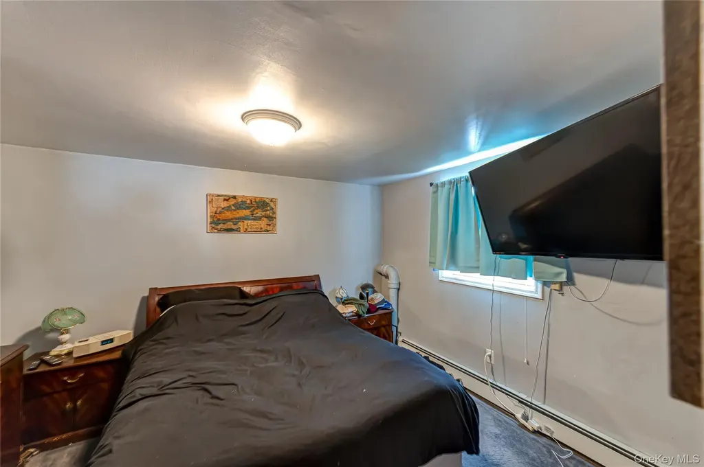 33 Soloff Road Massapequa NY 11758