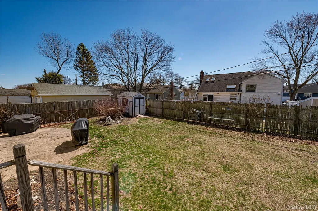 33 Soloff Road Massapequa NY 11758