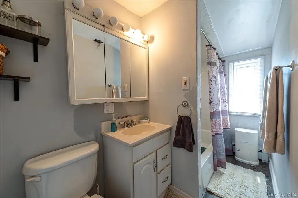 33 Soloff Road Massapequa NY 11758