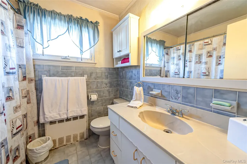 33 Soloff Road Massapequa NY 11758
