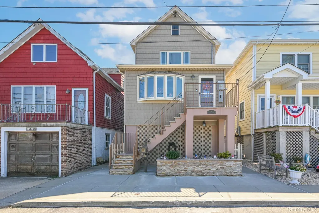 20 W 18th Road Broad Channel NY 11693