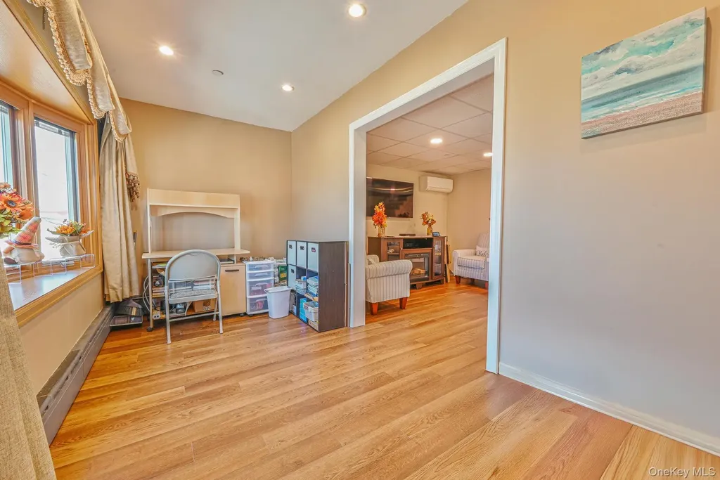 20 W 18th Road Broad Channel NY 11693