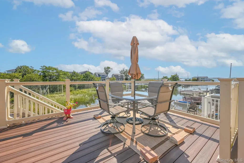 20 W 18th Road Broad Channel NY 11693