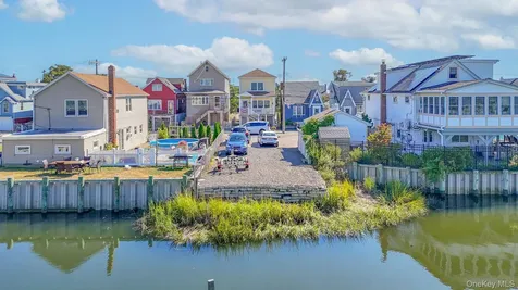 20 W 18th Road Broad Channel NY 11693