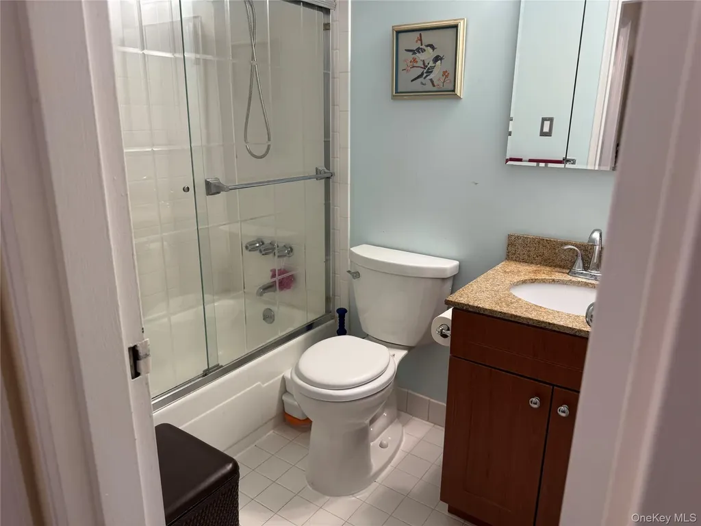 49 Santa Barbara Drive Plainview NY 11803