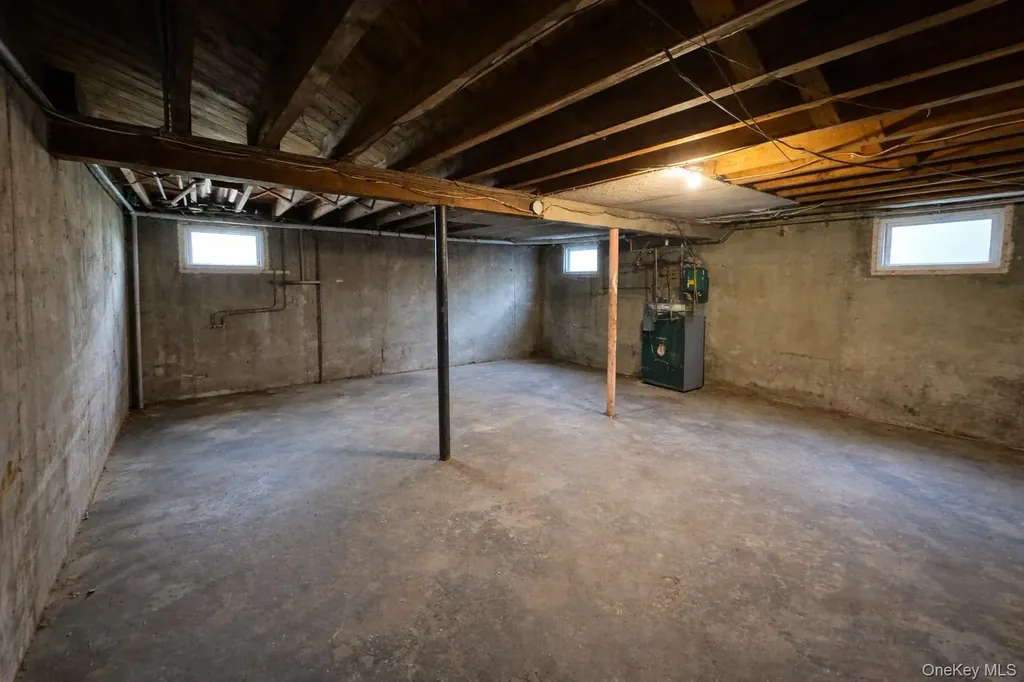 104 Phoenix Street Hempstead NY 11550