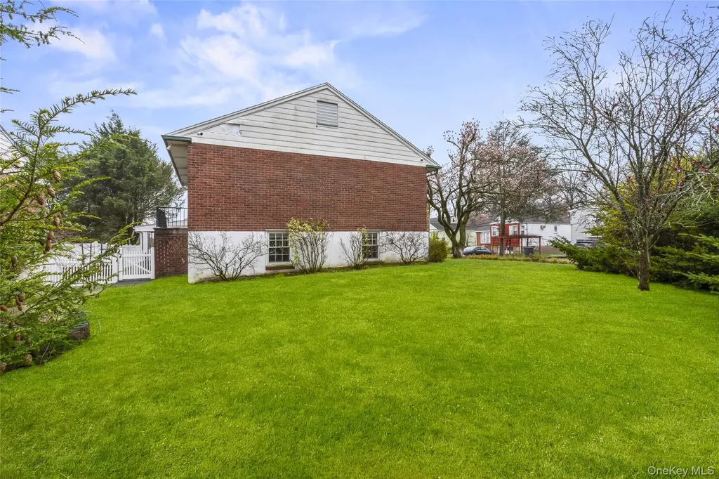 148 Lefferts Road Yonkers NY 10705