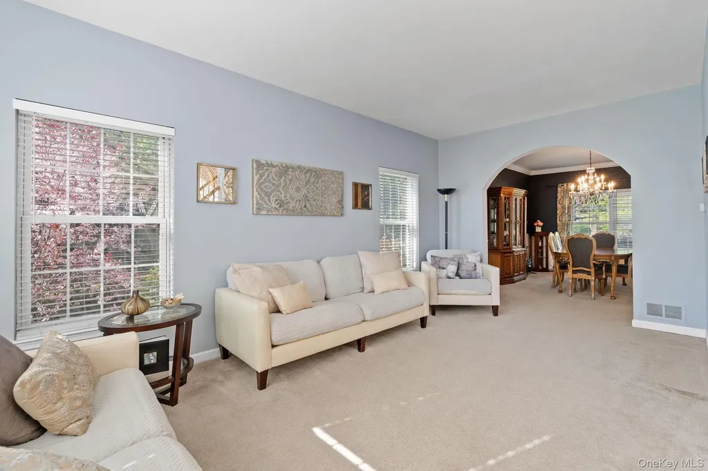 3403 Red Coat Drive New Windsor NY 12553