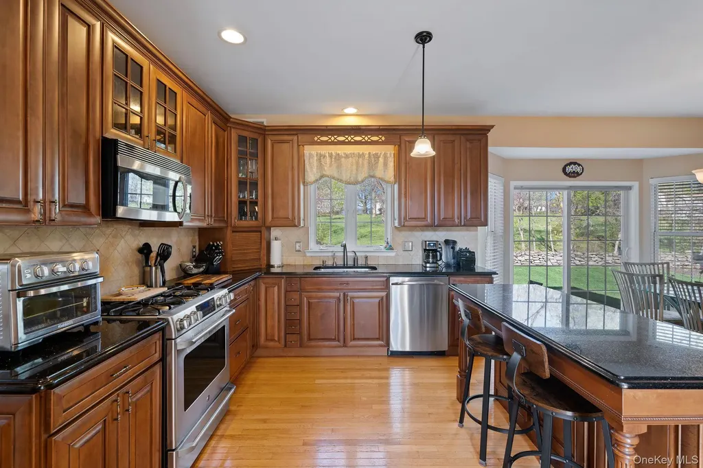 3403 Red Coat Drive New Windsor NY 12553