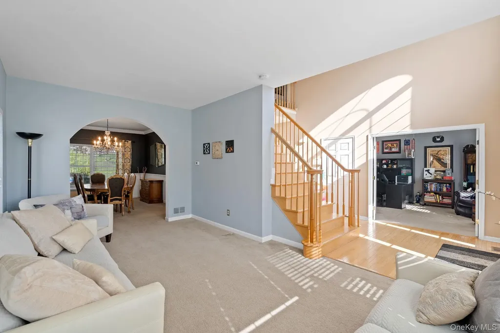 3403 Red Coat Drive New Windsor NY 12553