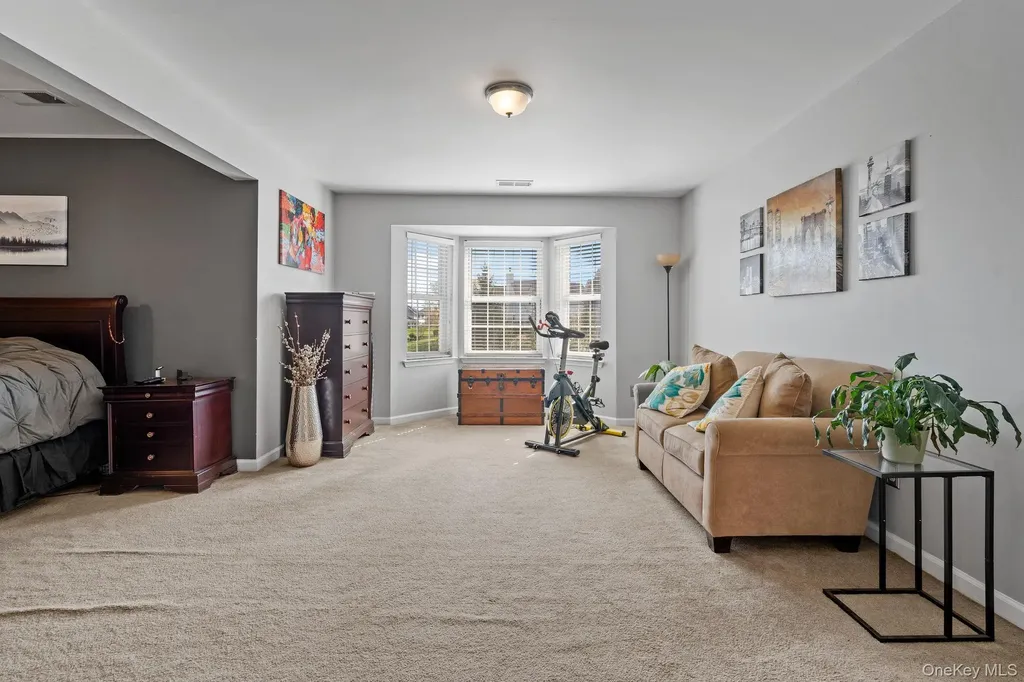3403 Red Coat Drive New Windsor NY 12553