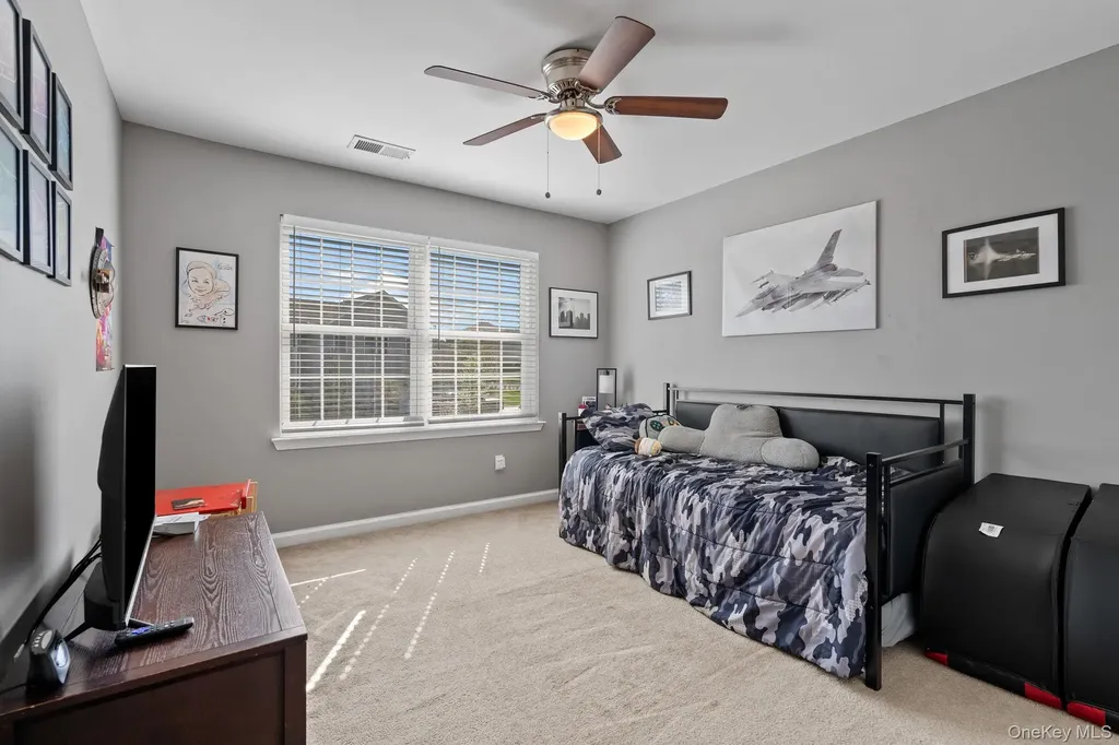 3403 Red Coat Drive New Windsor NY 12553
