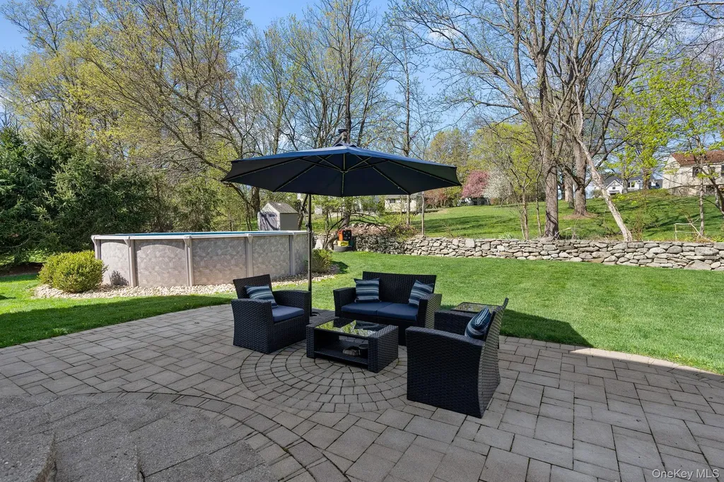 3403 Red Coat Drive New Windsor NY 12553