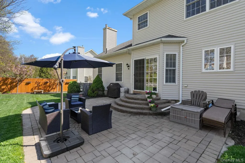 3403 Red Coat Drive New Windsor NY 12553