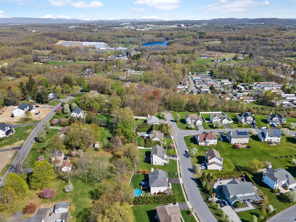 3403 Red Coat Drive New Windsor NY 12553