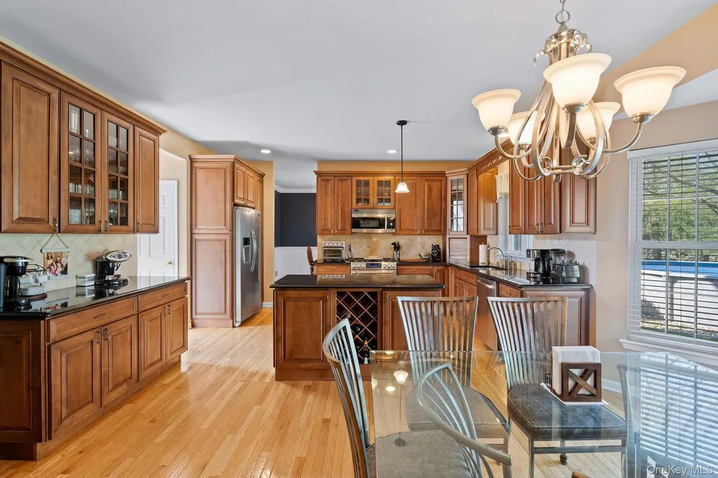 3403 Red Coat Drive New Windsor NY 12553