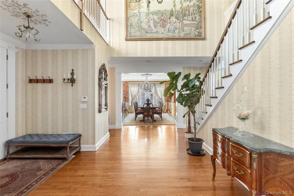 14 Meadow Lane Manhasset NY 11030