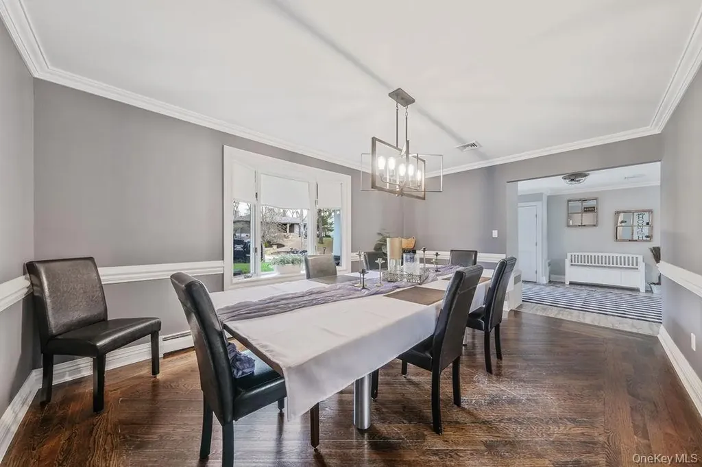 62 Randolph Drive Dix Hills NY 11746