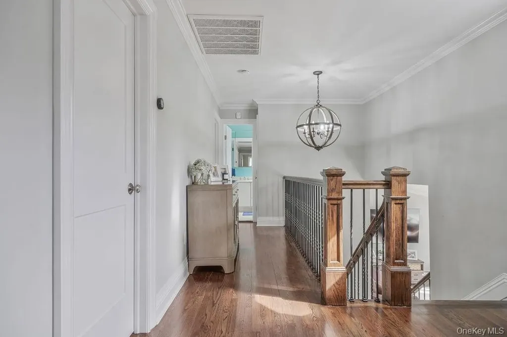 62 Randolph Drive Dix Hills NY 11746