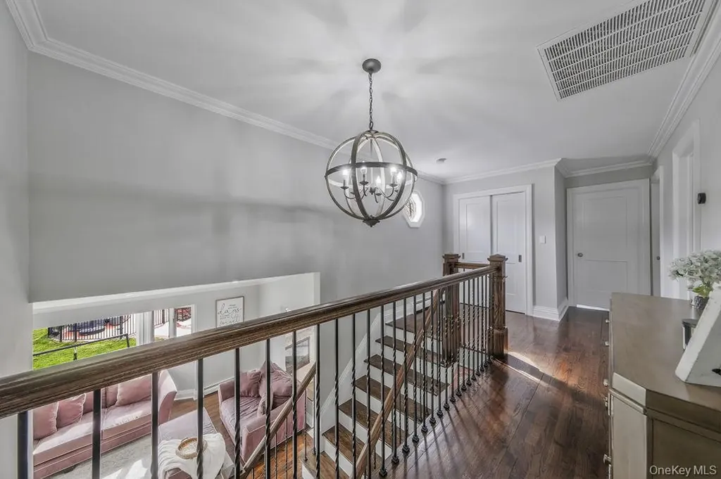 62 Randolph Drive Dix Hills NY 11746