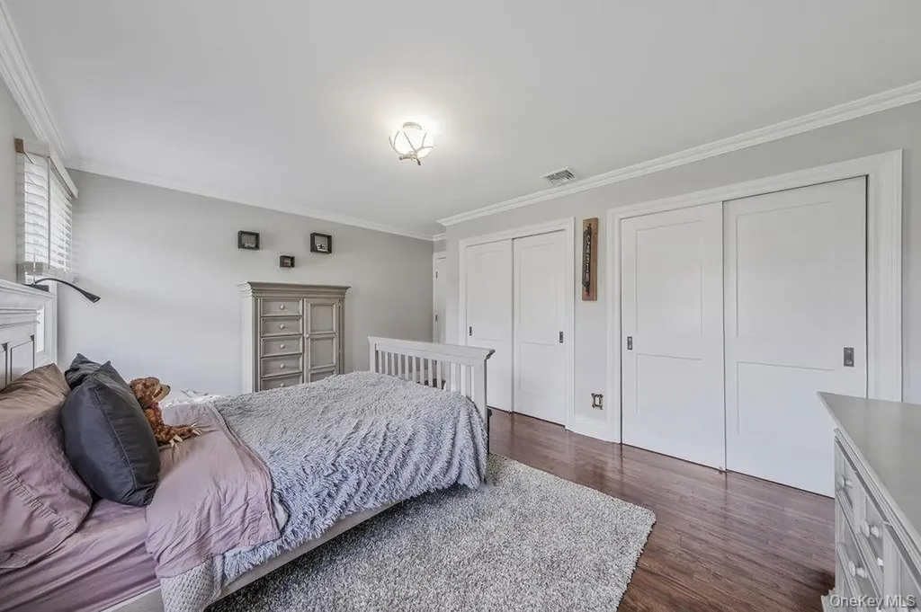 62 Randolph Drive Dix Hills NY 11746