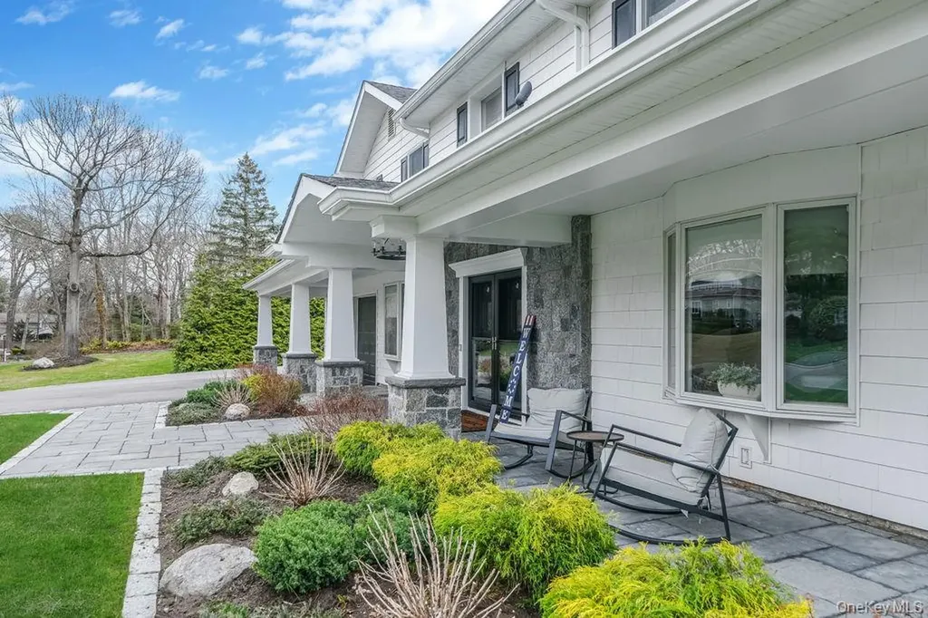 62 Randolph Drive Dix Hills NY 11746