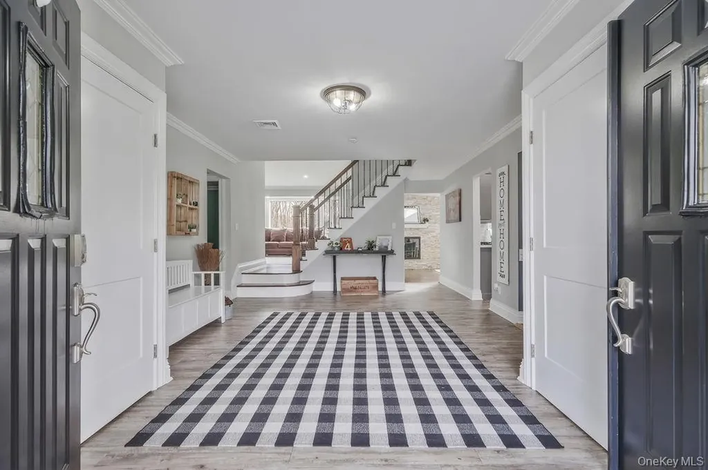 62 Randolph Drive Dix Hills NY 11746