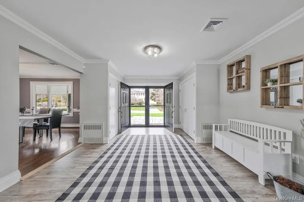 62 Randolph Drive Dix Hills NY 11746