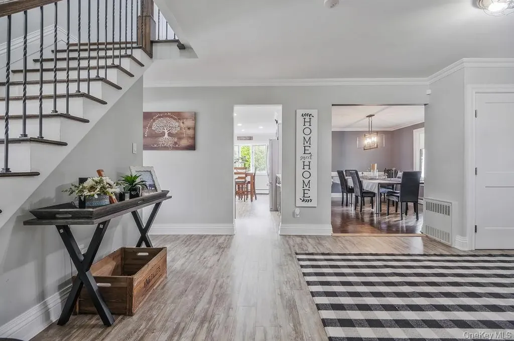 62 Randolph Drive Dix Hills NY 11746