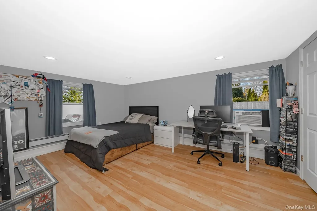 827 Bermuda Road West Babylon NY 11704