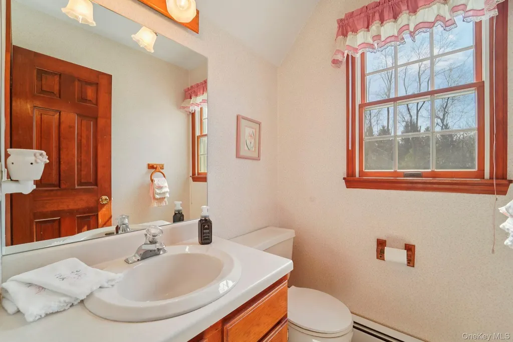 1 Boxwood Lane Montgomery NY 12549