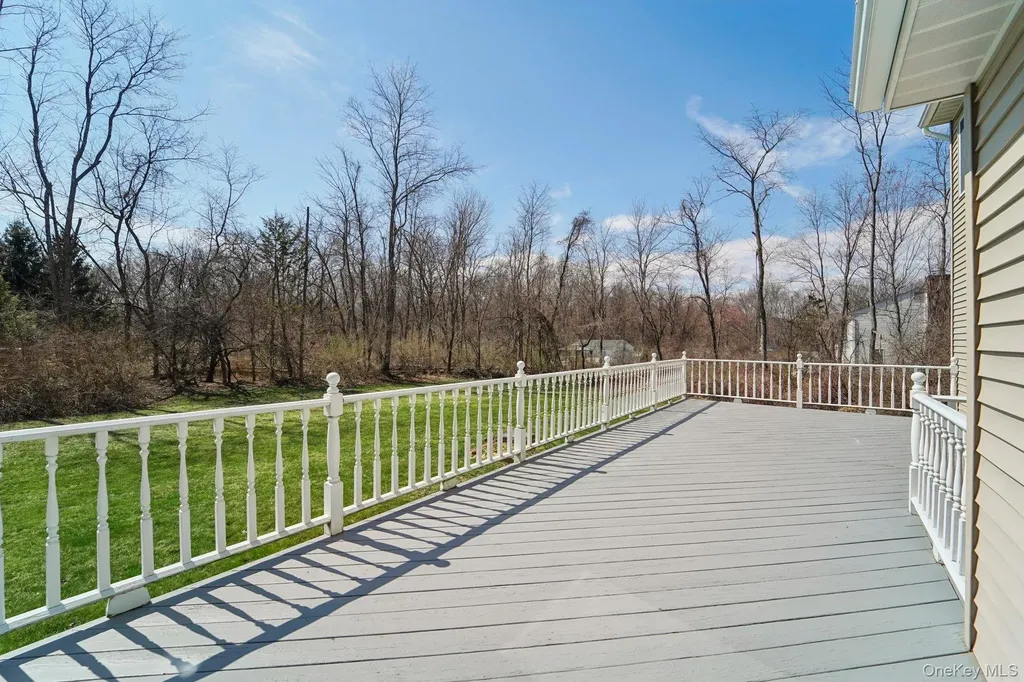 1 Boxwood Lane Montgomery NY 12549