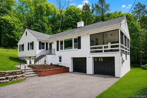 28 Valley View Road Chappaqua NY 10514