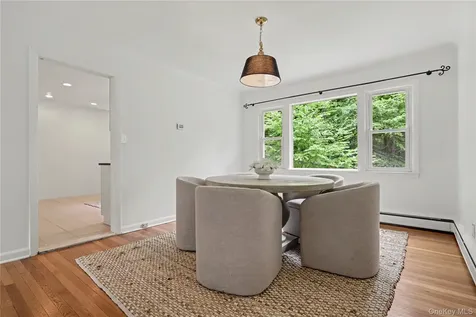 28 Valley View Road Chappaqua NY 10514